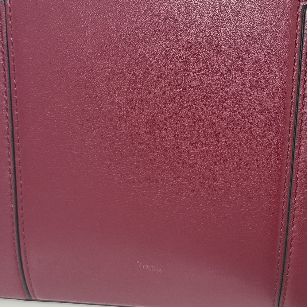 Tory Burch Wine Red Leather Tote with Green Interior - Picture 8 of 12
